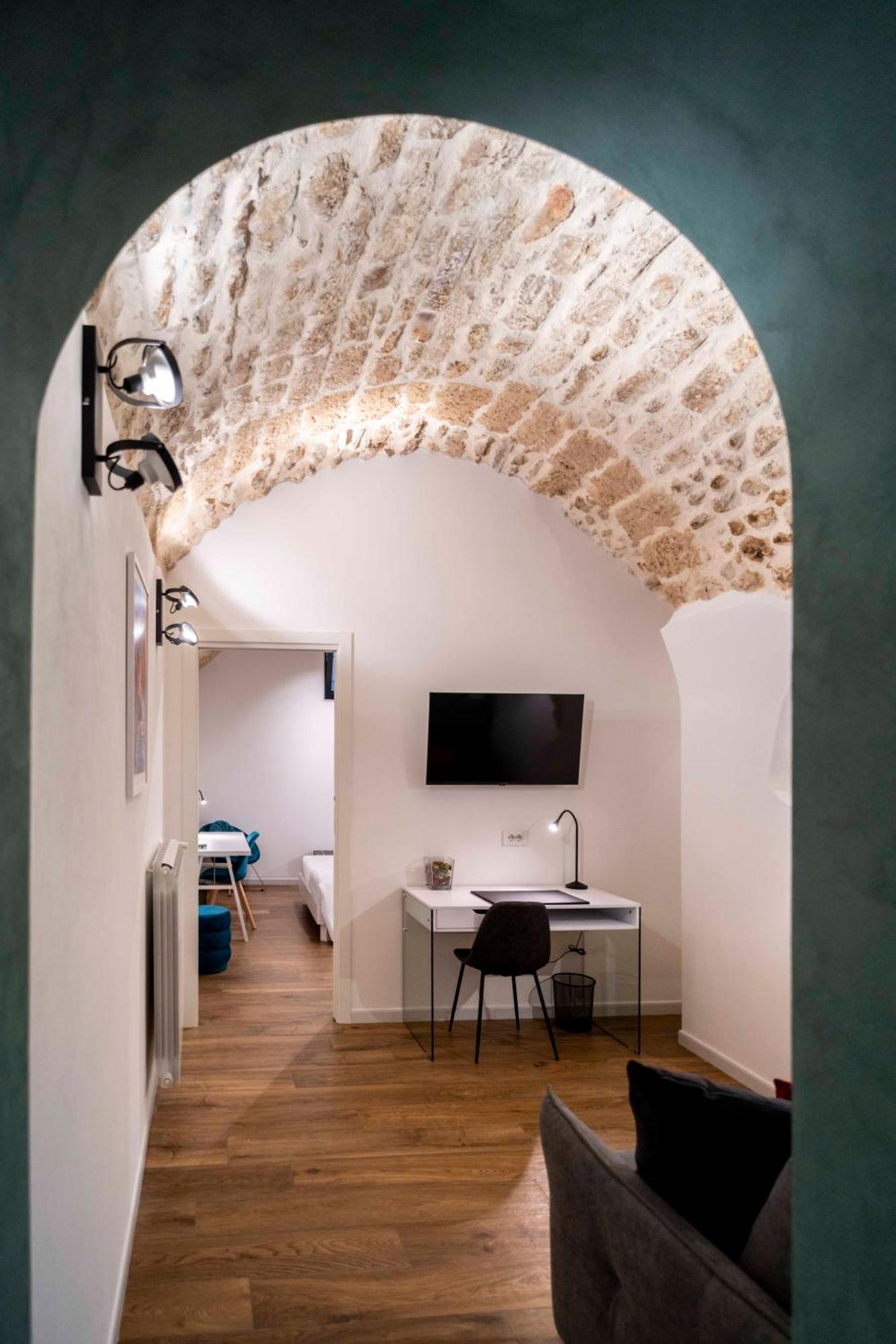 Castel Manfredi Apartments Manfredonia Exterior foto